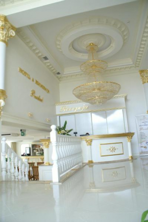 Гостиница Hotel President - Hotel Pracowniczy  Коцк